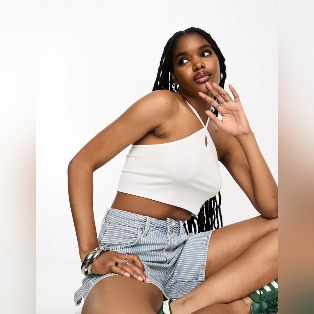 Only exclusive key hole halter neck top in white